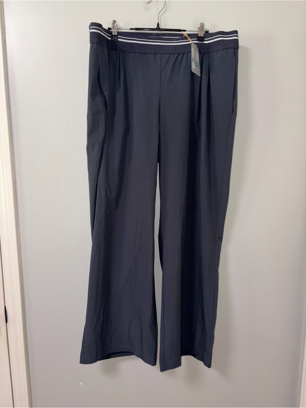 Crane Wide Leg Gray Travel Trousers Elastic Waist NWT XL Women’s